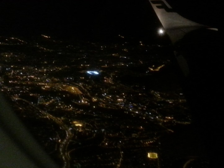 Alltid skönt att komma hem. Ullevål stadion skymtar neonupplyst i mitten.