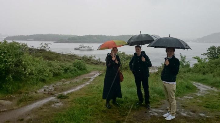 Finns inget dåligt väder, bara dåliga kläder (och dåligt humör)!!  Foto: Dag Hammer