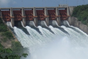 Akosombo Dam, wikipedia